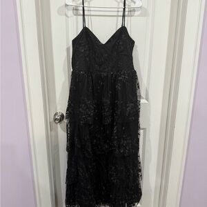 ARULA Black Floral Midi Dress